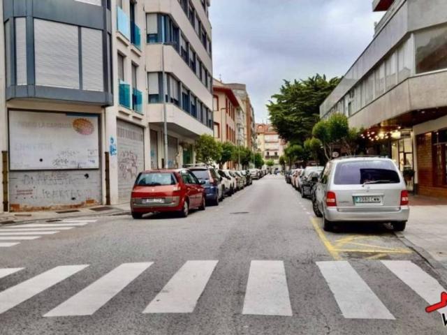 Local Comercial en venta en Laredo, Cantabria