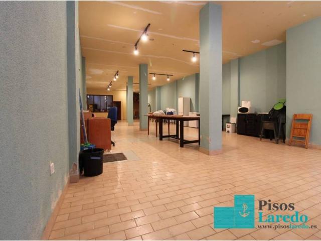 Local Comercial en venta en Laredo