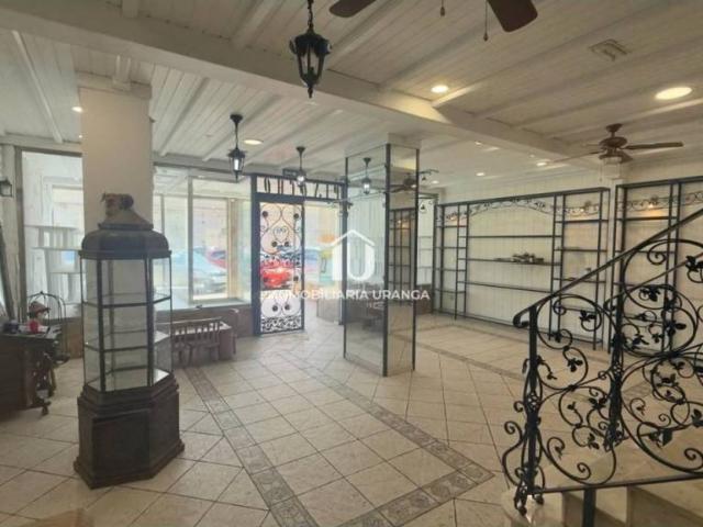 Local Comercial en venta en Laredo, Cantabria