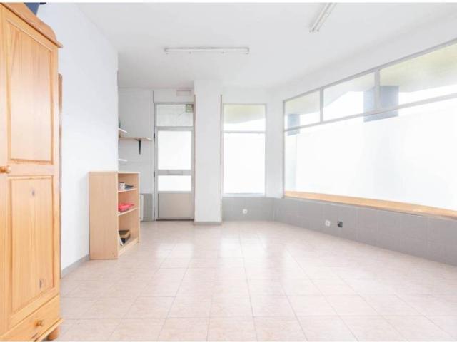 Local Comercial en venta en Lena, Asturias