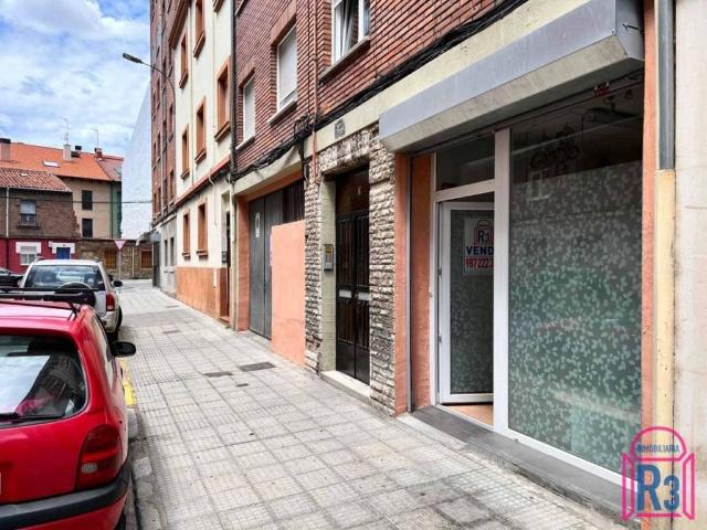 Local Comercial en venta en San Lorenzo - La Palomera - San Mamés, León