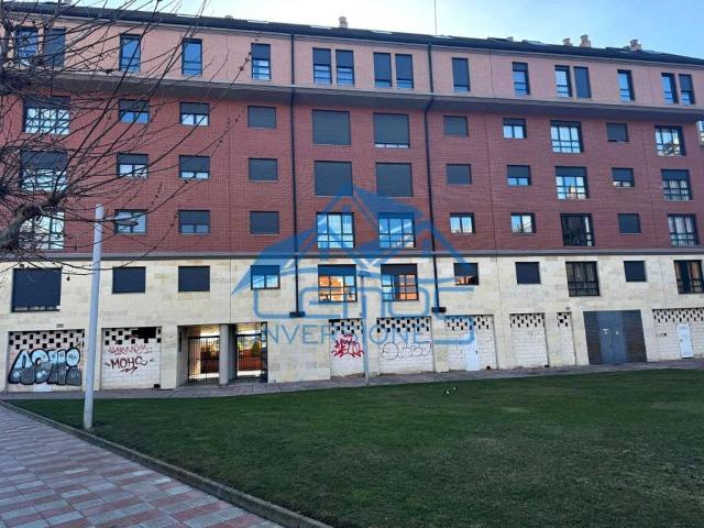 Local Comercial en venta en Chantría, León
