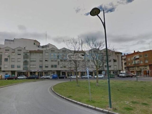 Local Comercial en venta en León, Castilla y León