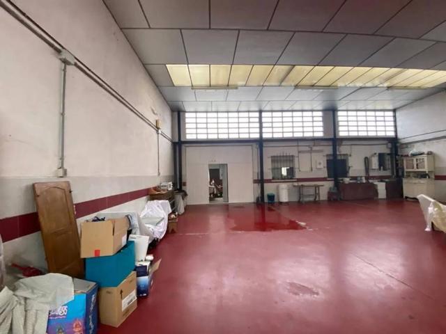 Local Comercial en venta en Armunia, León