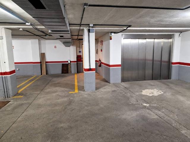 Local Comercial en venta en Eras de Renueva, León