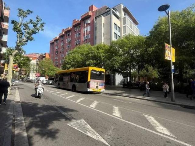 Local Comercial en venta en l'Hospitalet de Llobregat, Barcelona