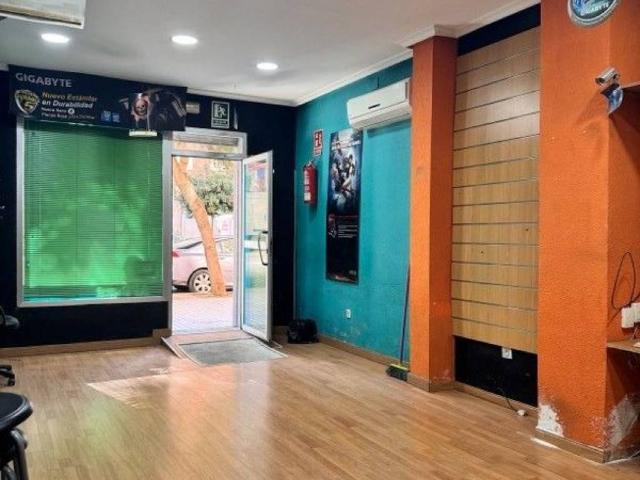 Local Comercial en venta en Linares, Andalucía