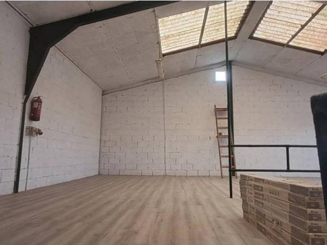 Local Comercial en venta en Llanera, Asturias / Asturies