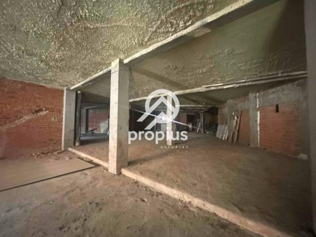 Local Comercial en venta en Llanera, Asturias / Asturies