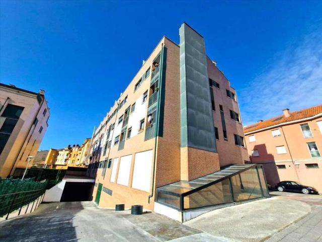 Local Comercial en venta en Llanes, Asturias
