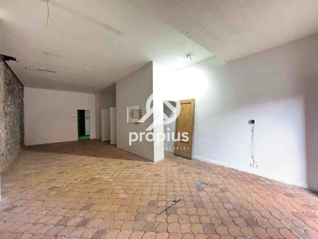 Local Comercial en venta en Llanes, Asturias