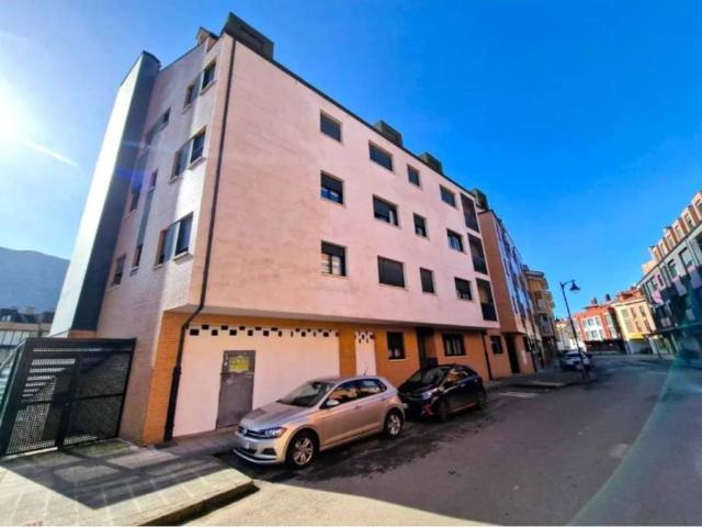 Local Comercial en venta en Llanes, Asturias