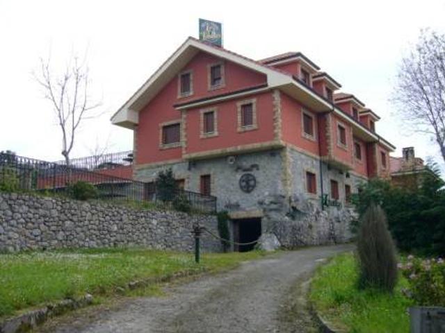 Local Comercial en venta en Llanes