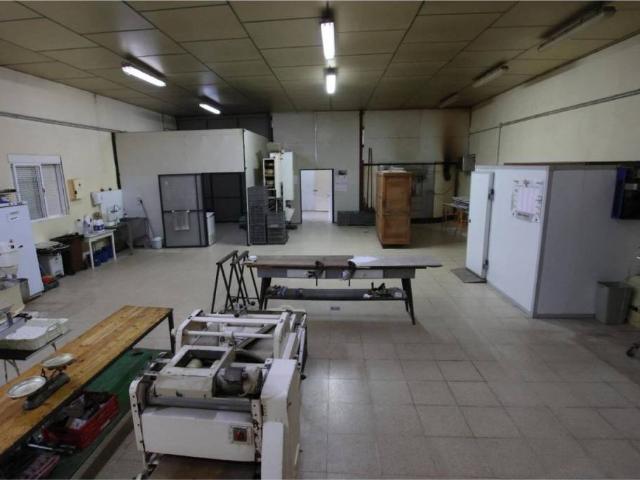 Local Comercial en venta en Lobón, Extremadura