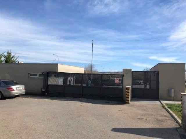 Local Comercial en venta en Loeches, Madrid