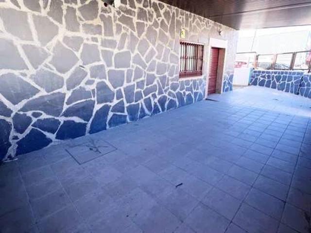 Local Comercial en venta en Loeches, Madrid