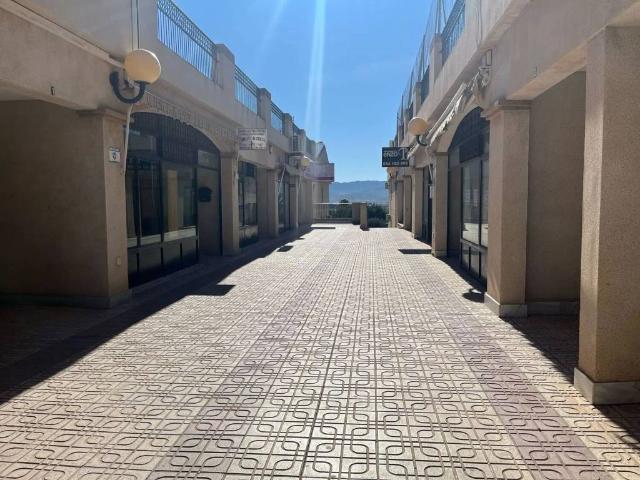 Local Comercial en venta en La Hoya, Alto Guadalentín