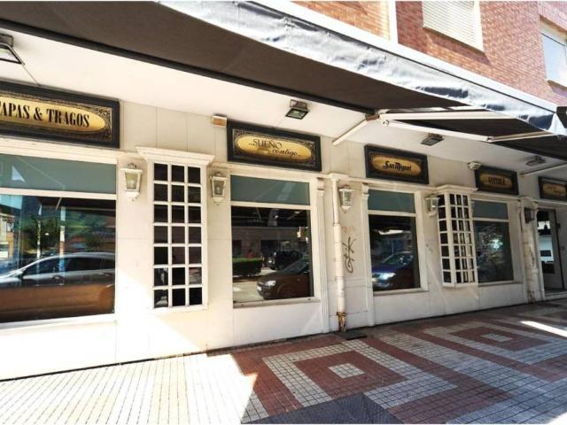 Local Comercial en venta en Los Corrales De Buelna, Cantabria