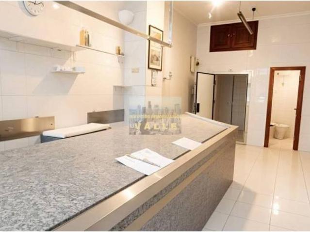 Local Comercial en venta en Los Corrales De Buelna, Cantabria