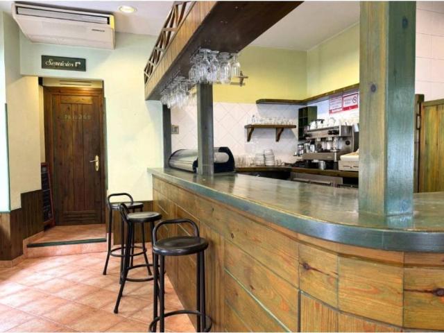 Local Comercial en venta en Los Corrales De Buelna, Cantabria