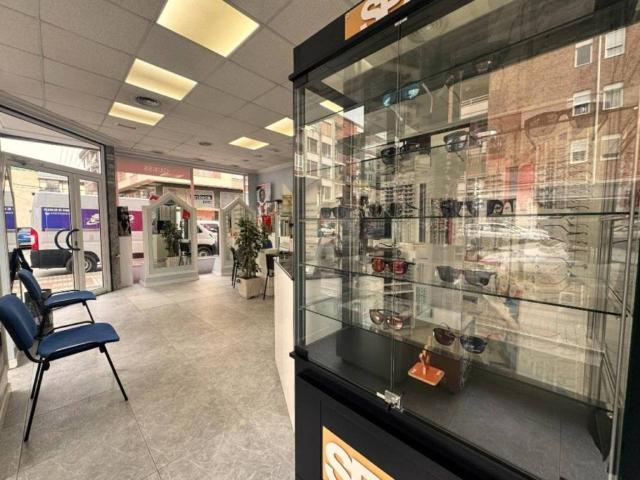 Local Comercial en venta en Los Corrales De Buelna, Cantabria