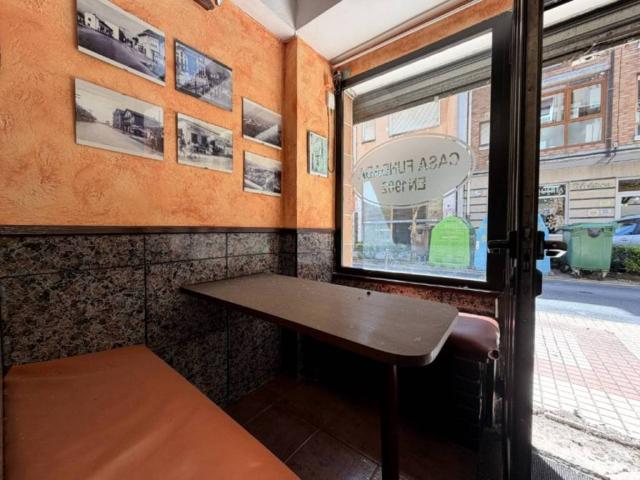 Local Comercial en venta en Barrio Nogalejas, Los Corrales de Buelna