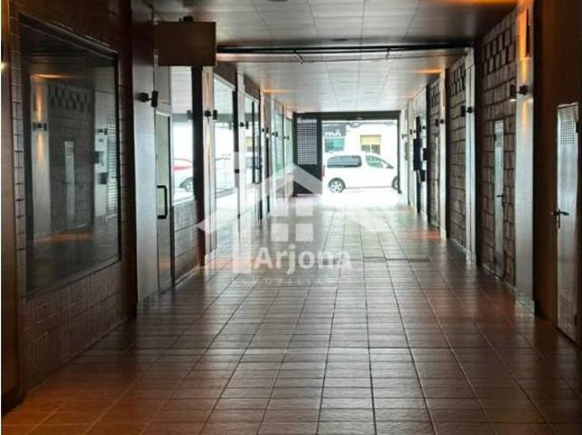 Local Comercial en venta en Lucena, Andalucía