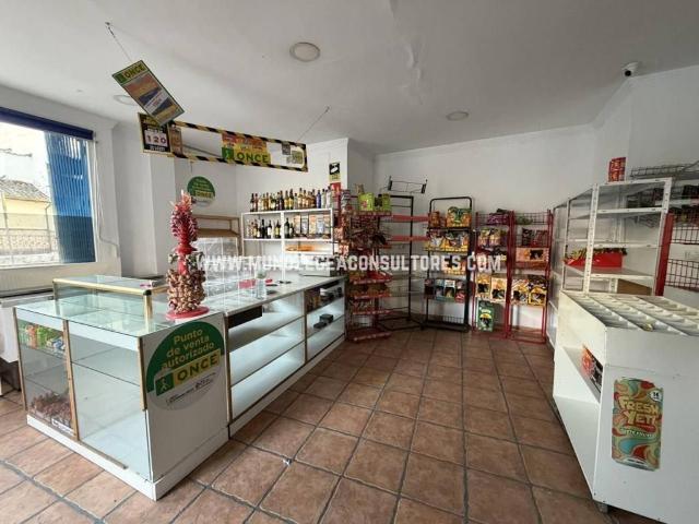 Local Comercial en venta en Lucena, Andalucía