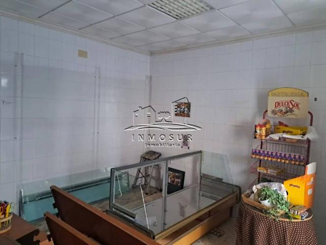 Local Comercial en venta en Lucena, Andalucía
