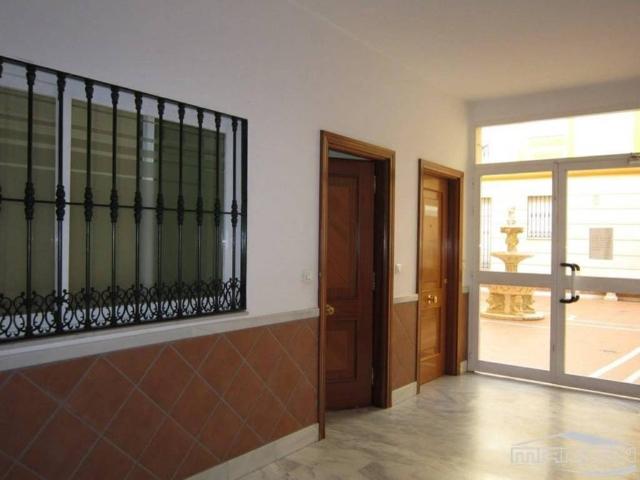 Local Comercial en venta en Lucena, Andalucía