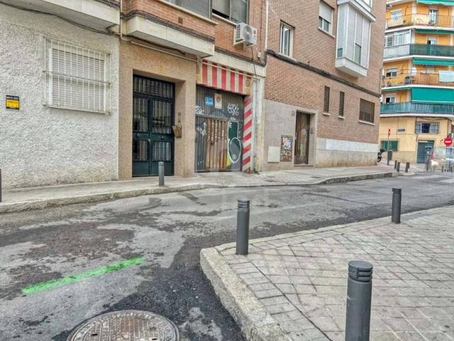 Local Comercial en venta en Madrid, Valdeacederas