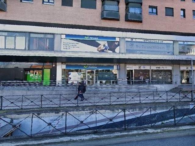 Local Comercial en venta en Ciudad Lineal, Madrid