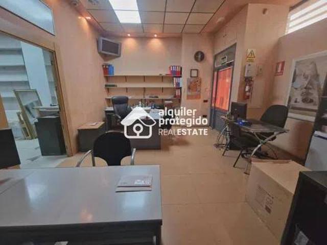 Local Comercial en venta en Usera, Madrid
