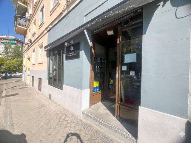 Local Comercial en venta en Ciudad Lineal, Madrid