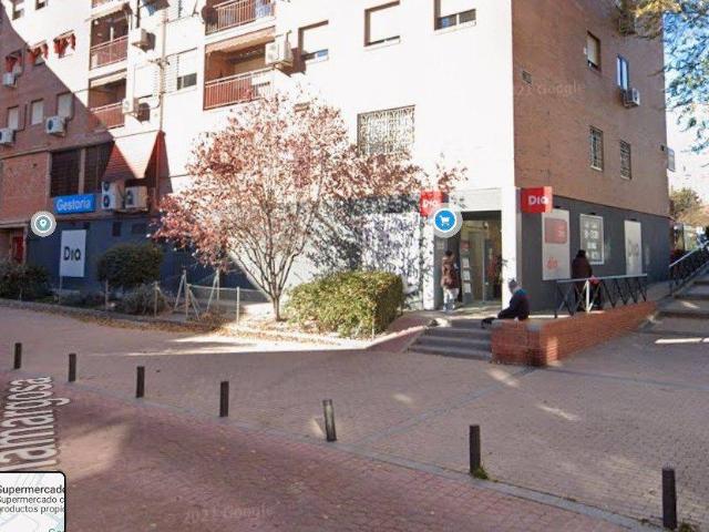 Local Comercial en venta en Puente de Vallecas, Madrid