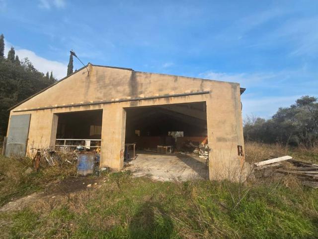 Local Comercial en venta en Garrotxa, Catalunya