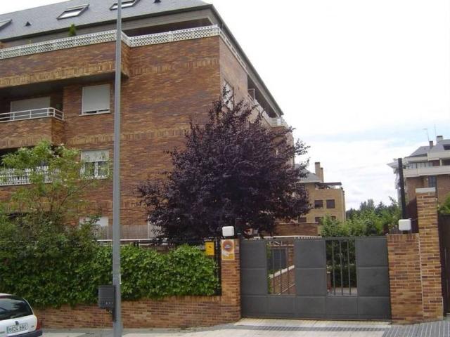 Local Comercial en venta en Majadahonda, Madrid