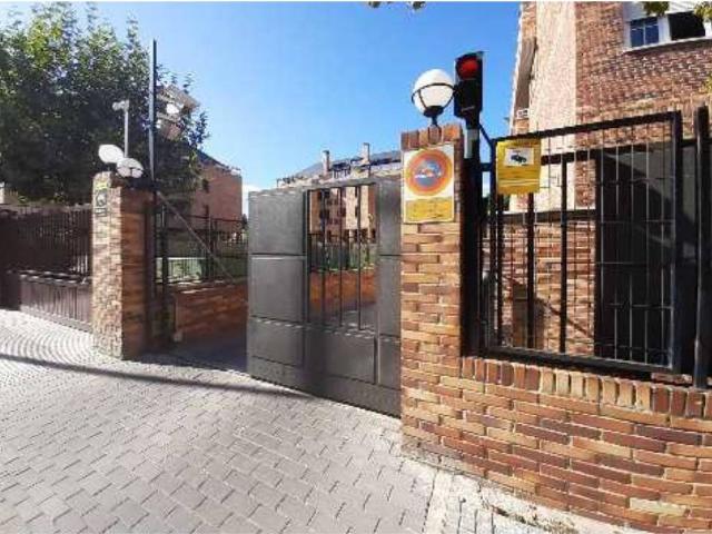 Local Comercial en venta en Majadahonda, Madrid