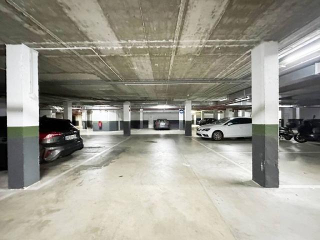 Local Comercial en venta en Puerto de la Torre, Málaga-Costa del Sol