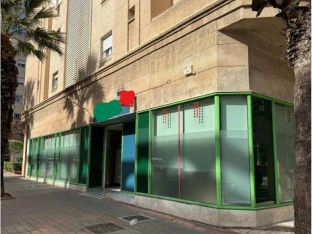 Local Comercial en venta en Teatinos-Universidad, Málaga-Costa del Sol