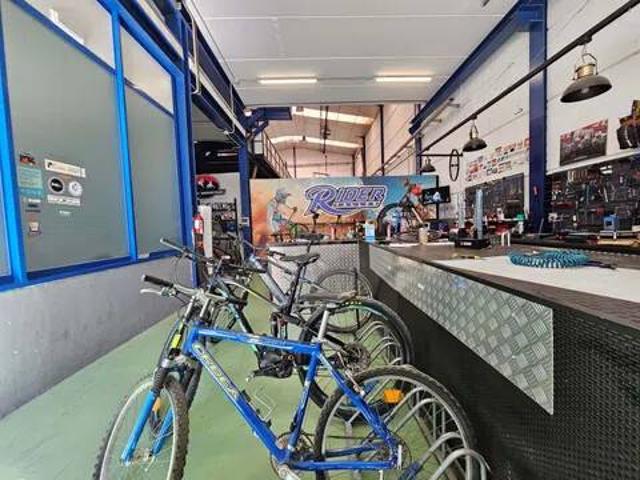 Local Comercial en venta en Comarca de la Vega de Granada, Andalucía