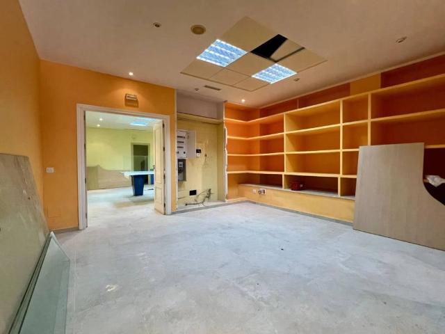 Local Comercial en venta en Guadalmina, Costa del Sol Occidental