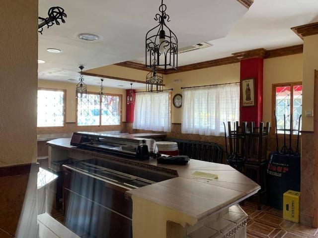Local Comercial en venta en Martos, Andalucía