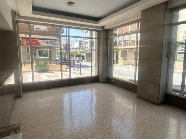 Local Comercial en venta en Martos