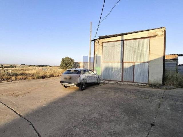 Local Comercial en venta en Melgar De Fernamental, Castilla y León