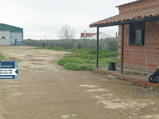 Local Comercial en venta en Mengabril, Badajoz