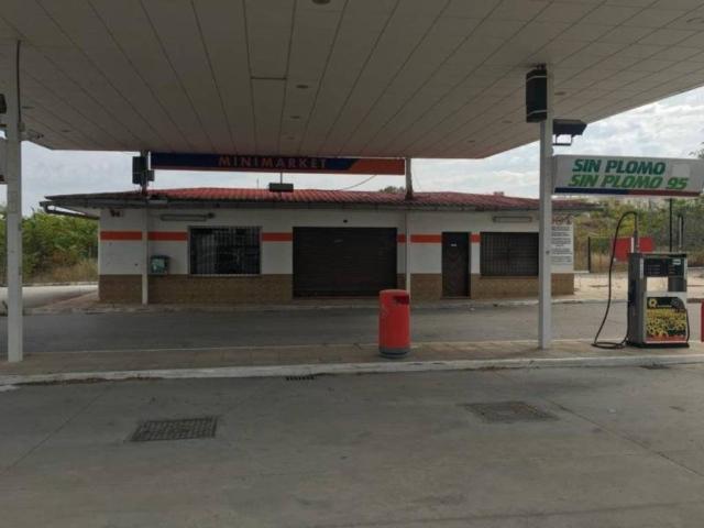 Local Comercial en venta en Mengíbar, Andalucía