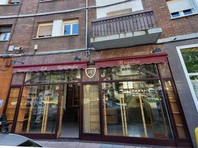 Local Comercial en venta en Mieres, Asturias