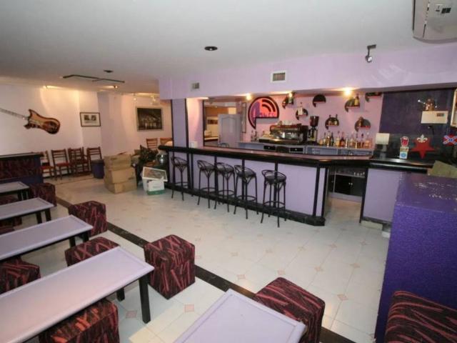 Local Comercial en venta en Mombeltrán, Ávila