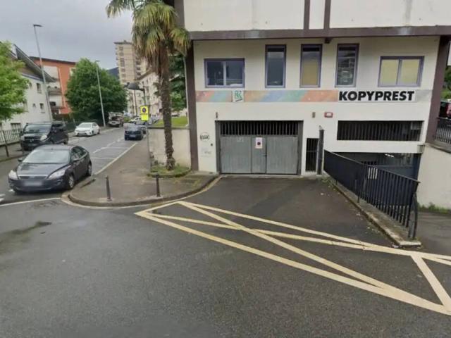 Local Comercial en venta en Mondragón, Guipúzcoa